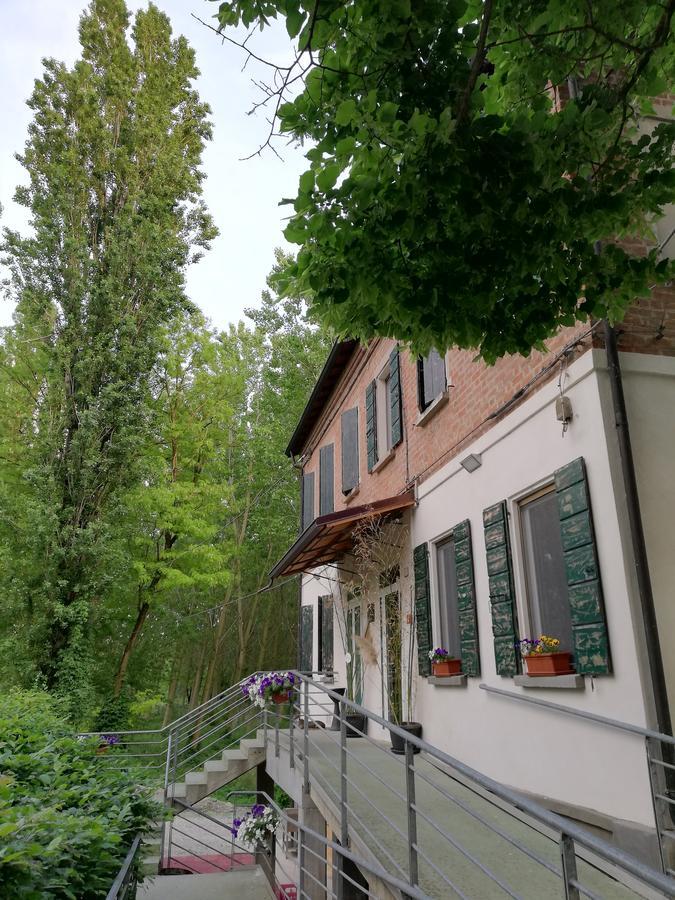 Locanda Dei Pontieri グアスタッラ エクステリア 写真