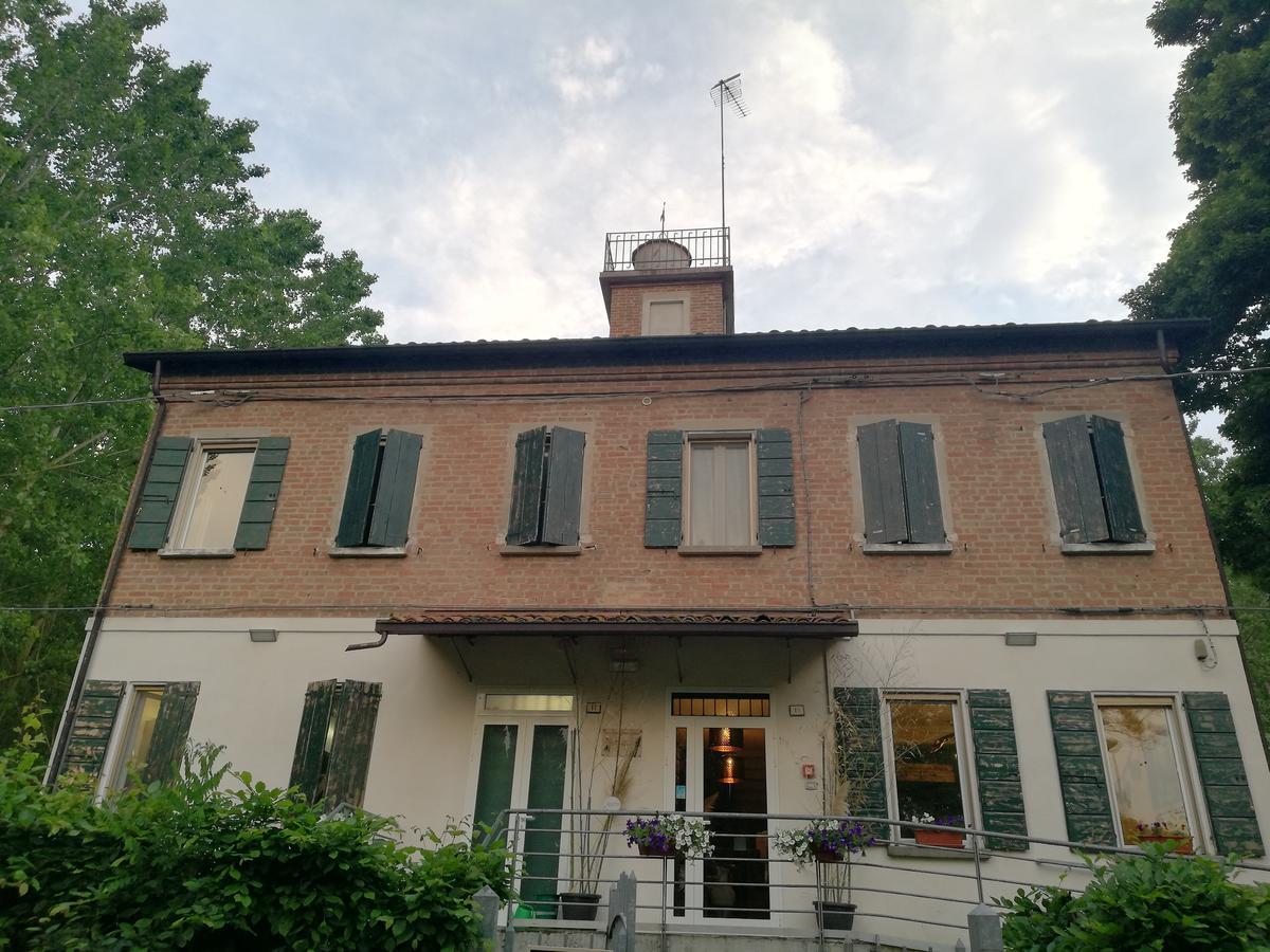Locanda Dei Pontieri グアスタッラ エクステリア 写真